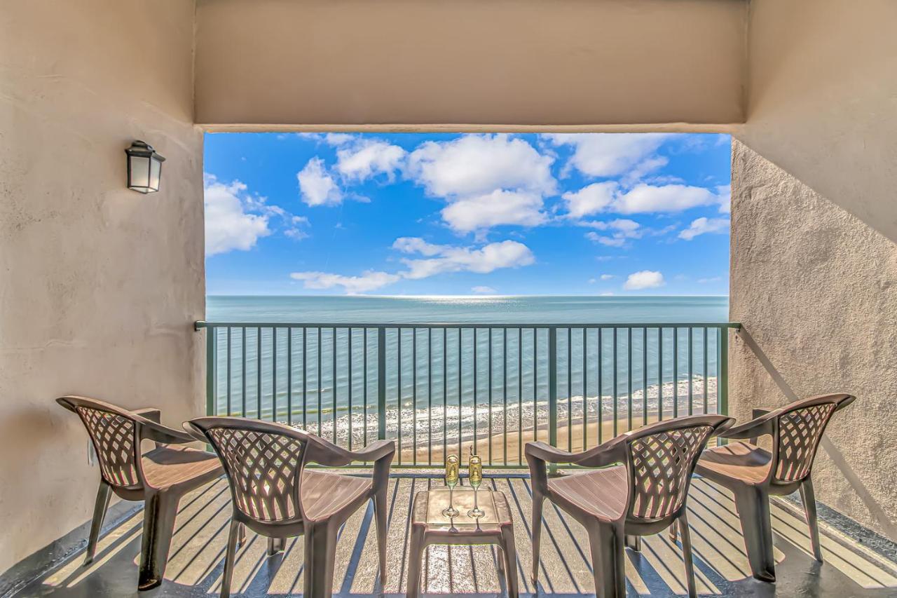 Holiday home Oceanfront 2-bedroom Penthouse! Stunning Views! Dunes 1234 - Sleeps 8!